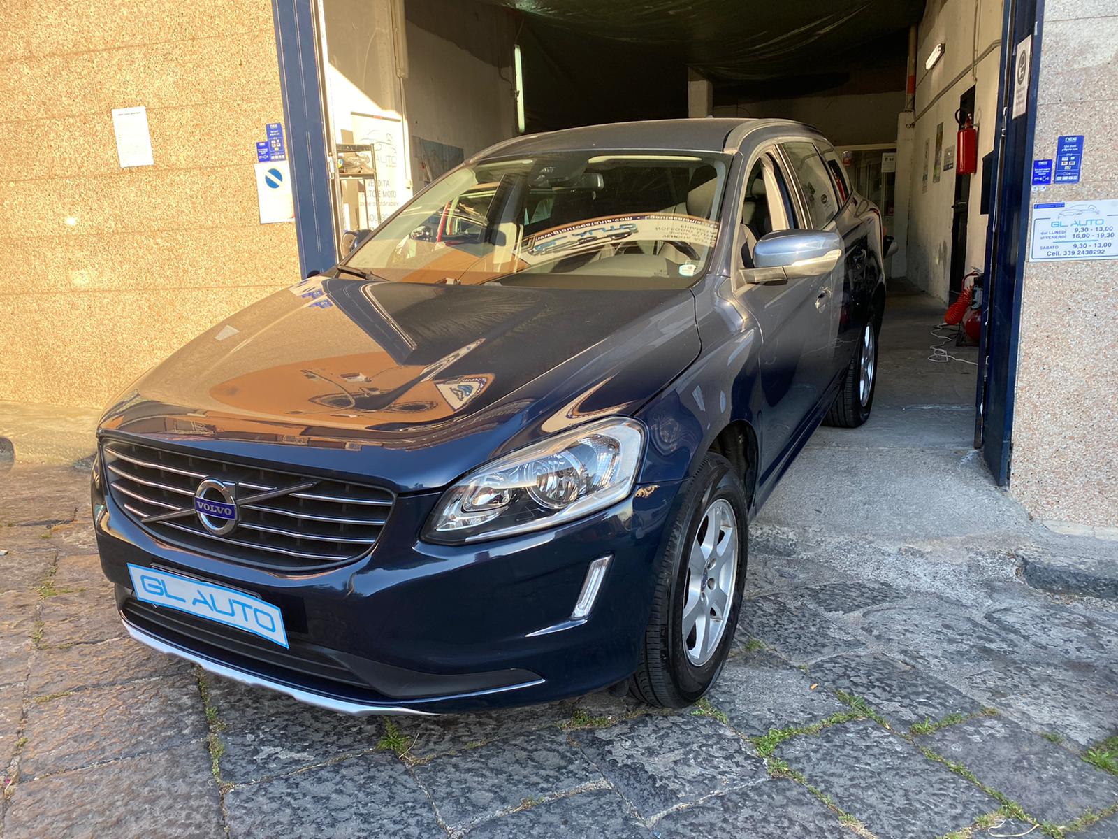 VOLVO Xc 60 2.0 d4 awd geartronic business plus 