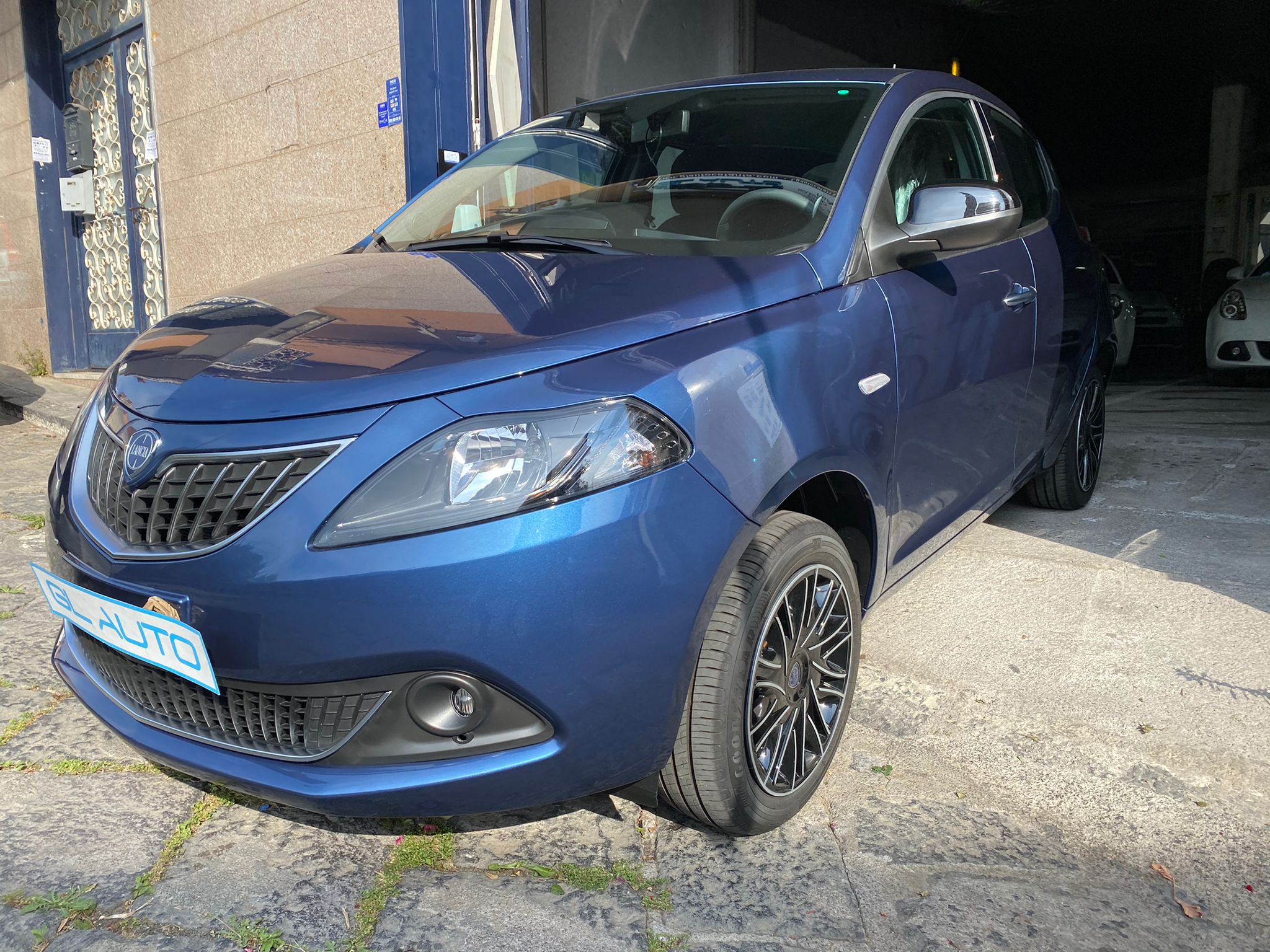 LANCIA Lancia ypsilon my22 1.0 70cv hybrid silver