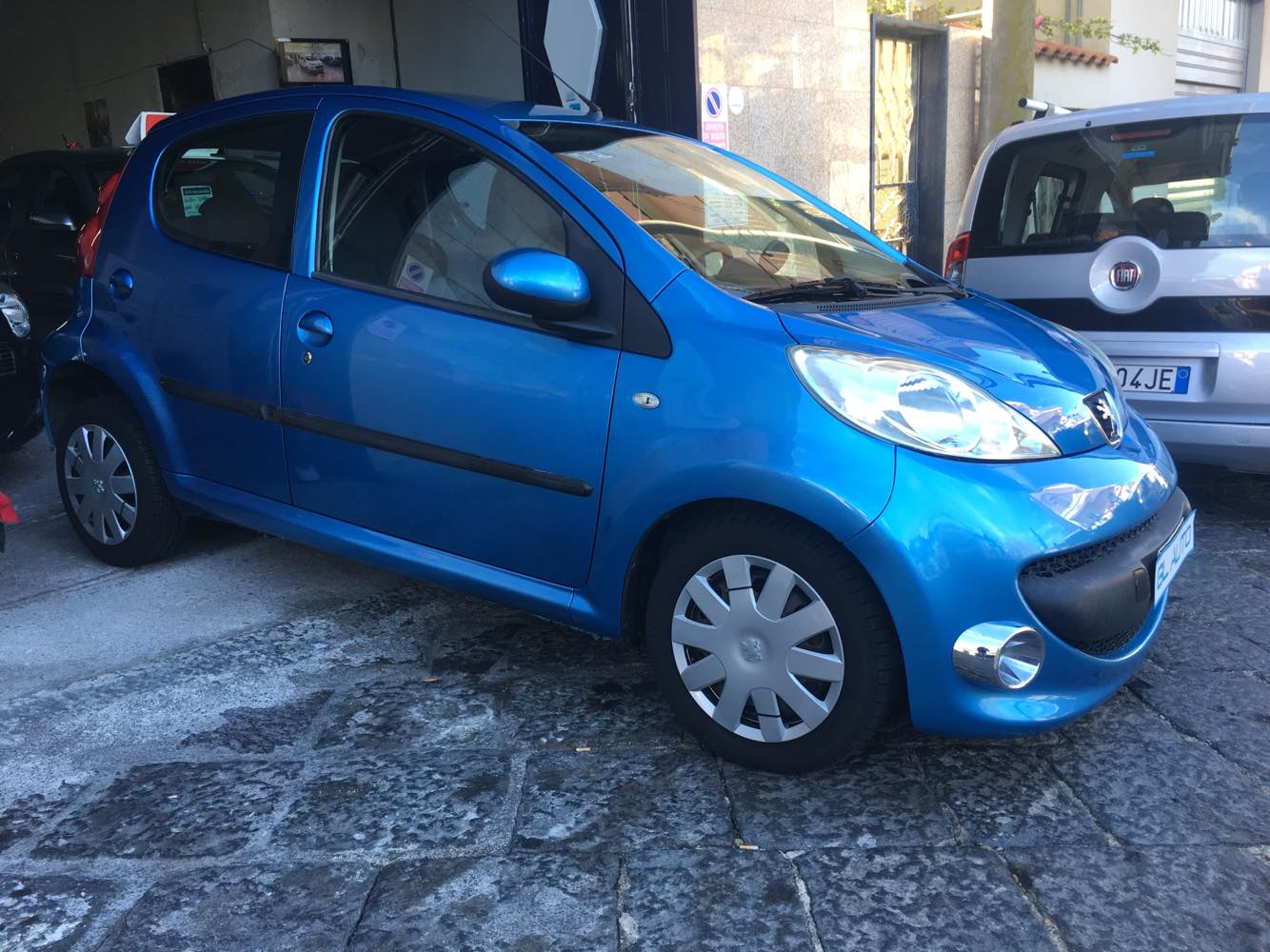 PEUGEOT 107 1.0 69 cv cambio automatico 5 porte 