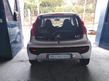 PEUGEOT 107 1.0 CAMBIO AUTOMATICO 