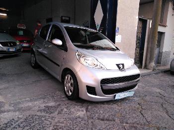 PEUGEOT 107 1.0 CAMBIO AUTOMATICO 