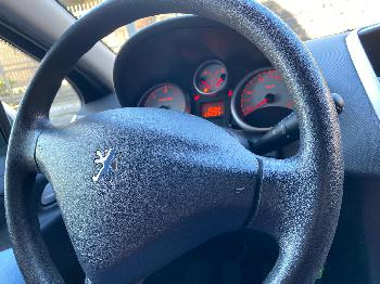 PEUGEOT 207 1.4 HDI XS 
