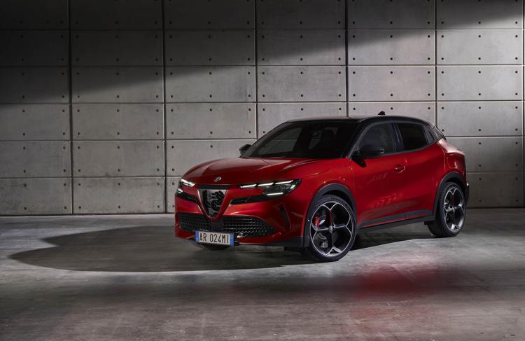 ALFA ROMEO Junior ibrida ibrida 1.2 136cv hybrid edct6