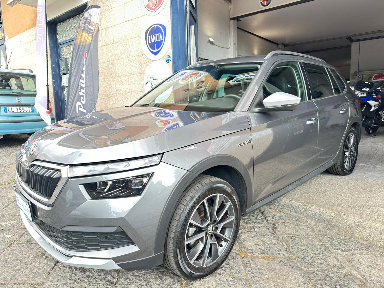 SKODA Kamiq 1.0 tsi 110 cv scoutline