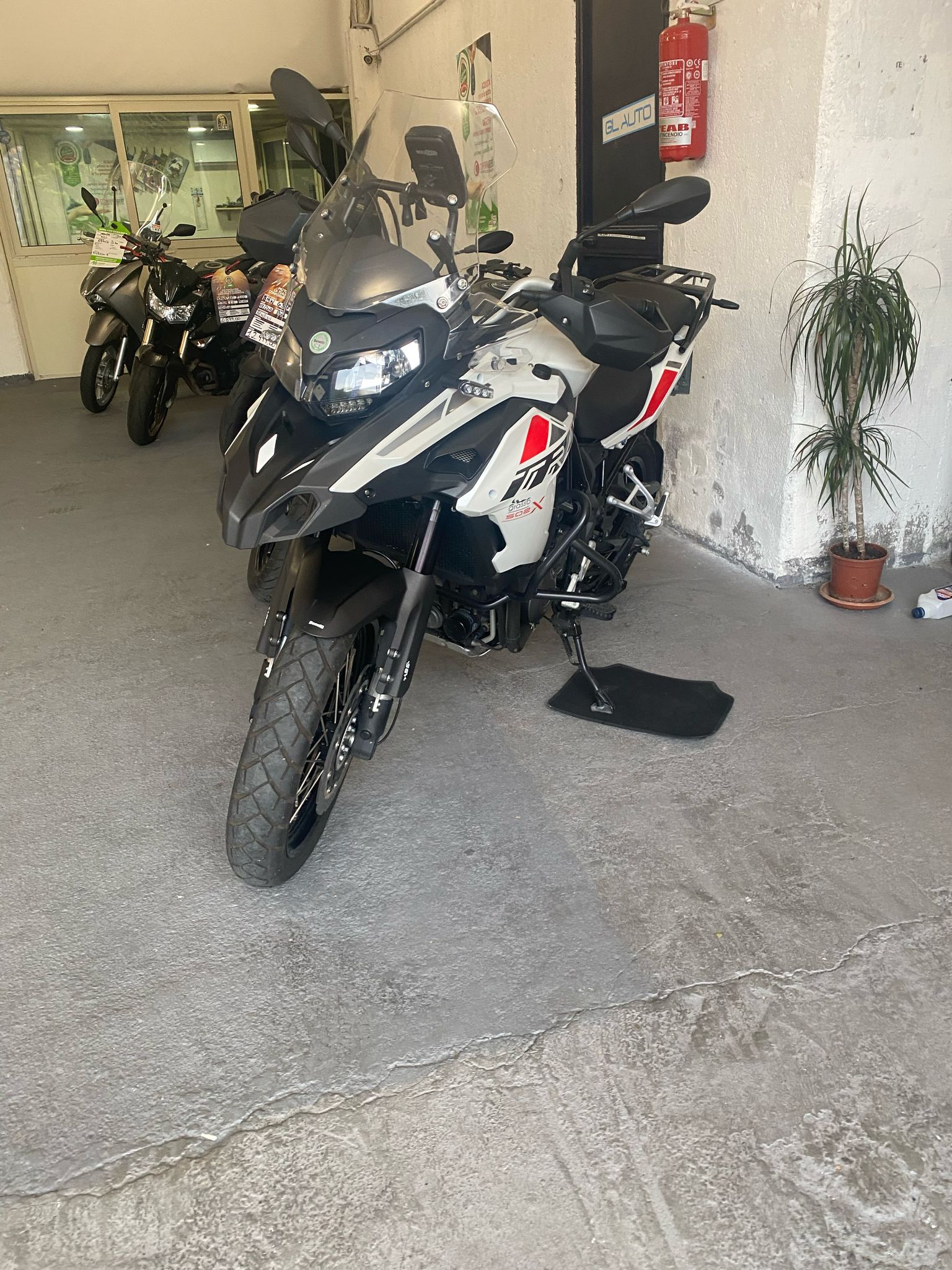BENELLI Trk 502x