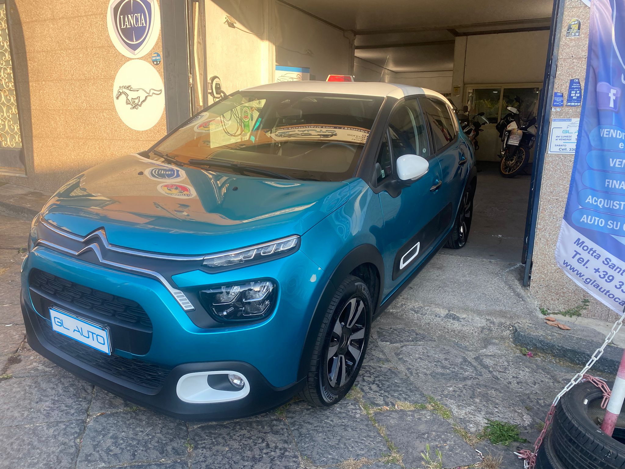 CITROEN C3 1.2 pure tech shine 