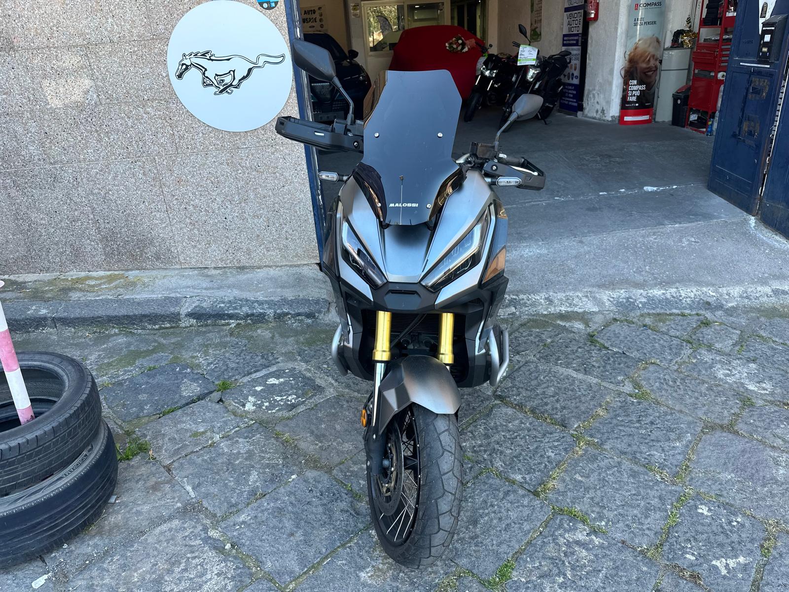 HONDA X-adv 750 abs 