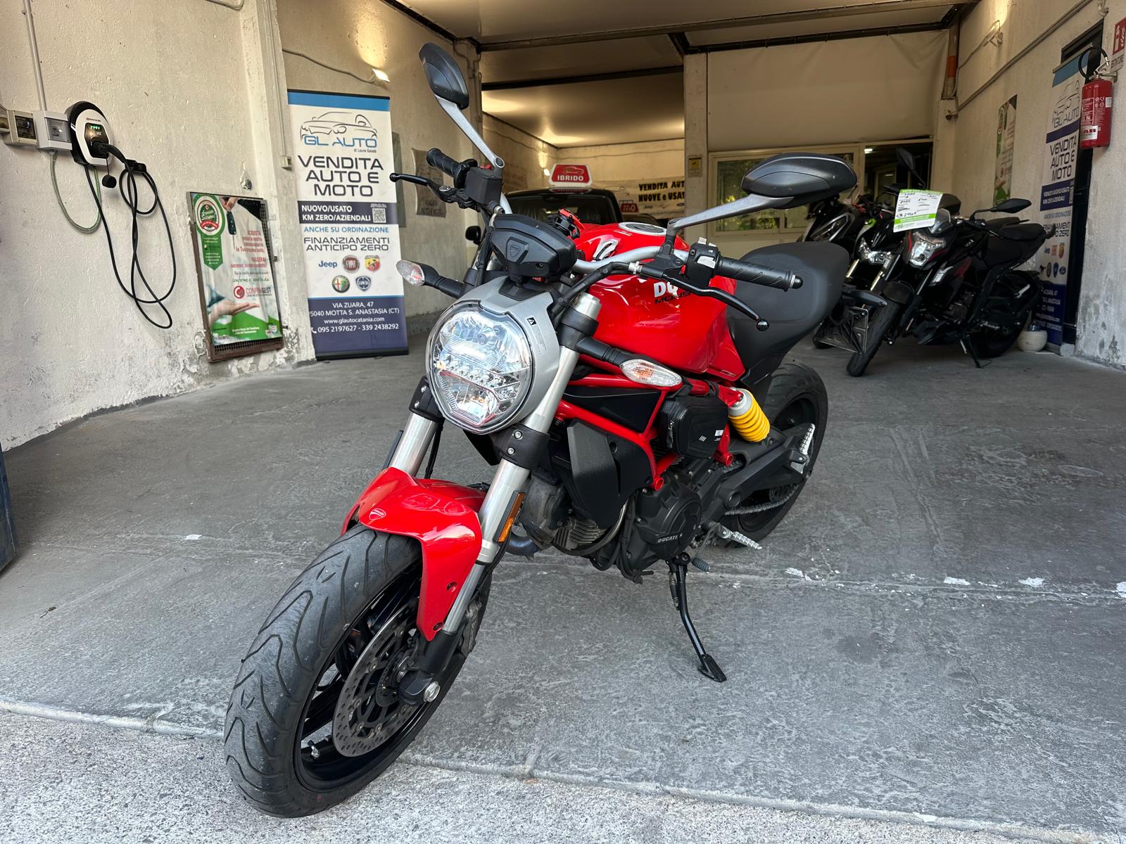 DUCATI Monster 797 