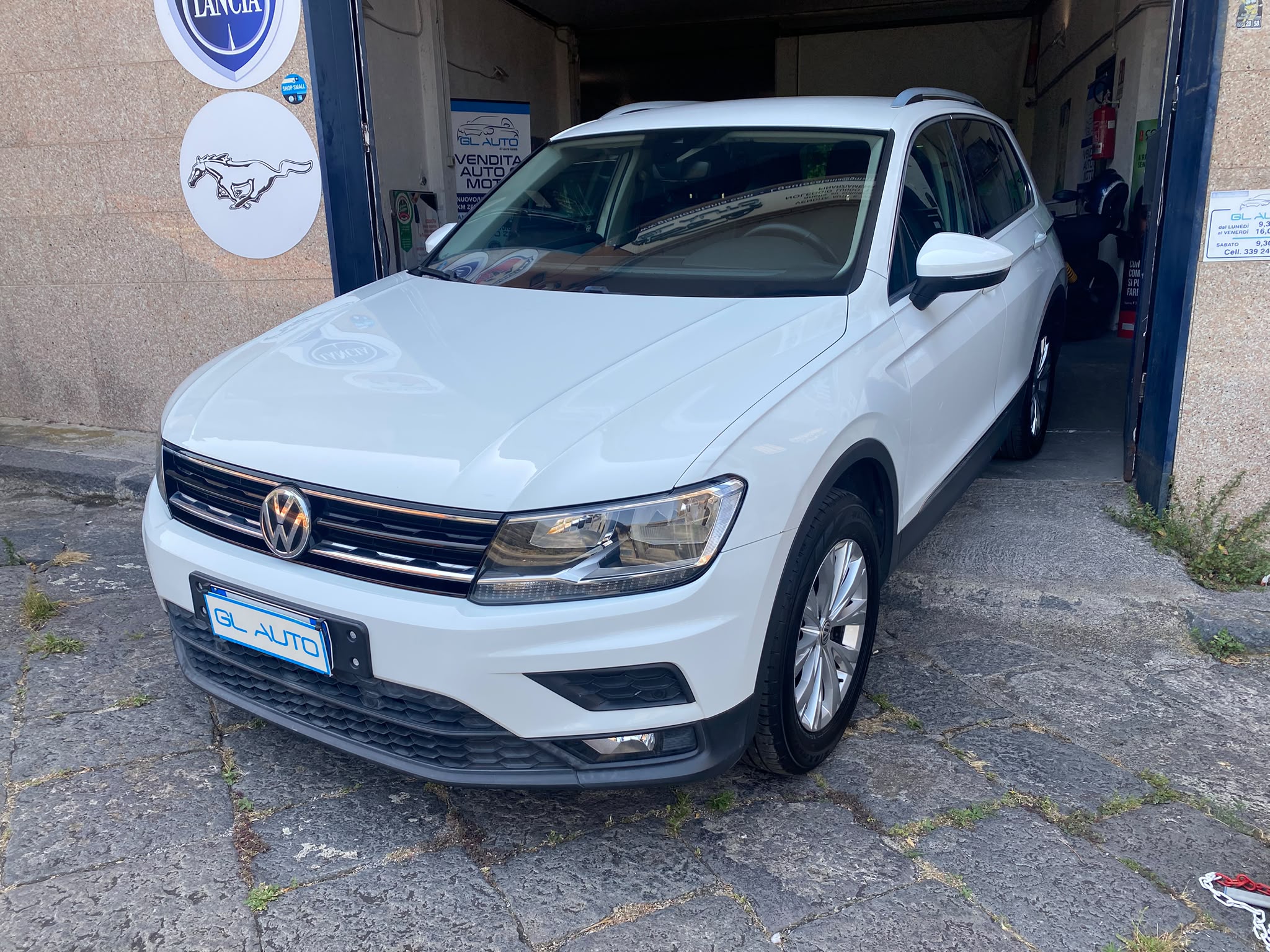 VOLKSWAGEN Tiguan 2.0 tdi 150cv allestimento business 