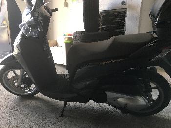 HONDA SH300 FIRST CLASS