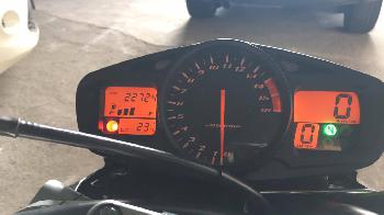 SUZUKI GSR 600 